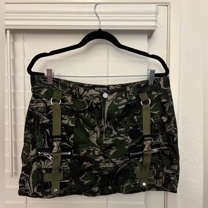 Camo Cargo Mini skirt